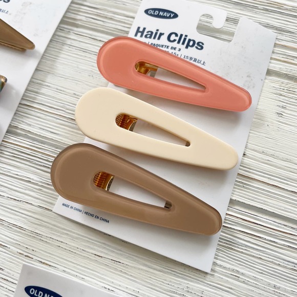 Bundle of 12 NEW Oversized Hair Clips Old Navy - Picture 3 of 7